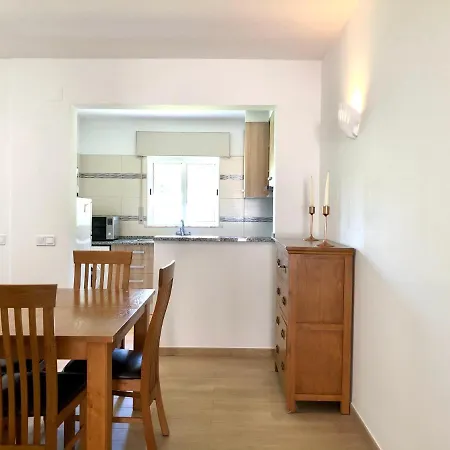 + Proche Avec Piscine אלבופיירה