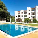 + Proche Avec Piscine Appartement *
