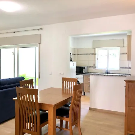 + Proche Avec Piscine Apartment