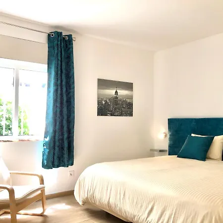 + Proche Avec Piscine Apartment *
