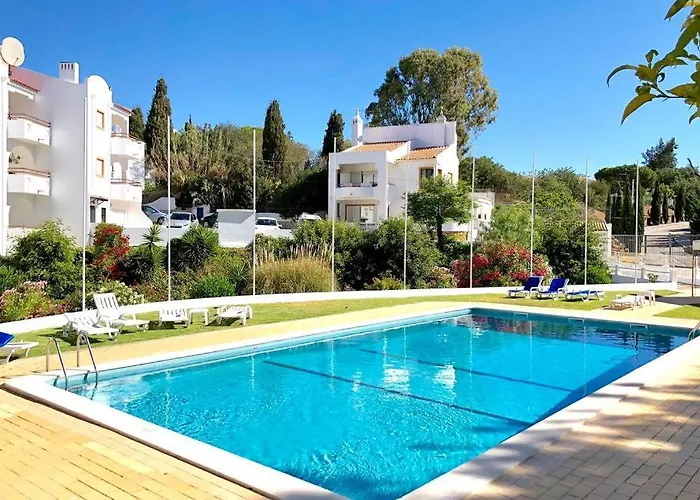 + Proche Avec Piscine